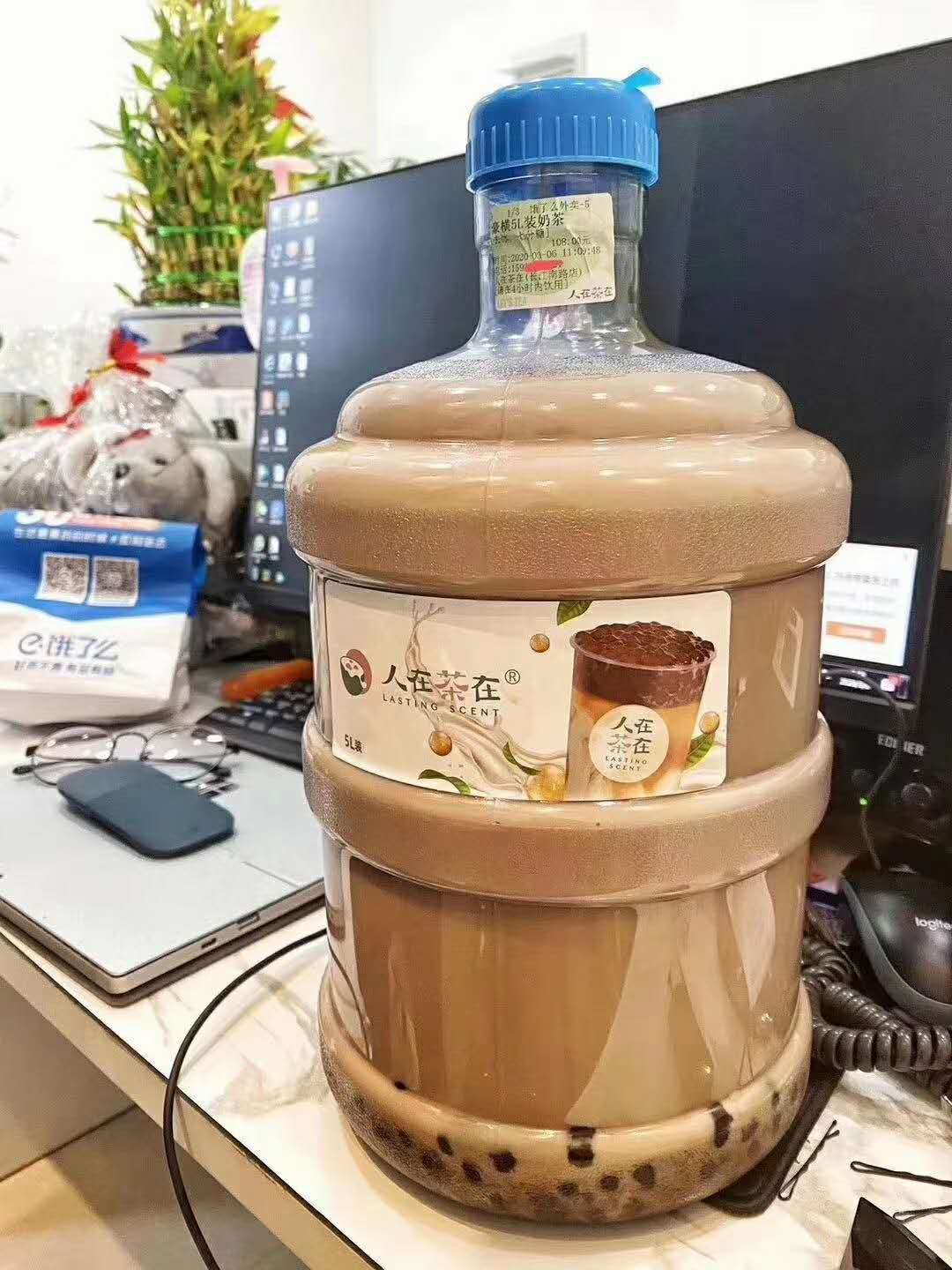 從網(wǎng)絡營銷角度解讀秋天的那杯奶茶事件